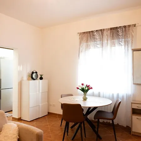 Dailyhome - Con Patio Privato A Due Passi Dal Mare Holiday home *